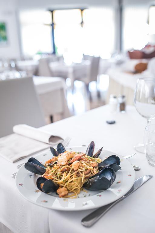 Hotel Luna Lignano Sabbiadoro Ngoại thất bức ảnh