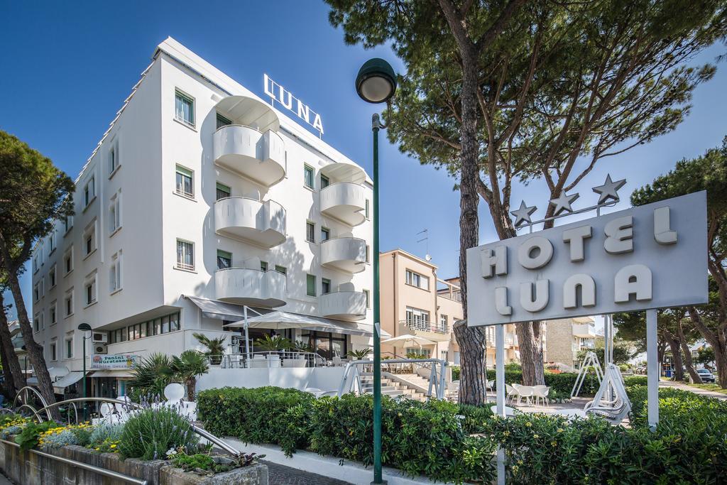 Hotel Luna Lignano Sabbiadoro Ngoại thất bức ảnh