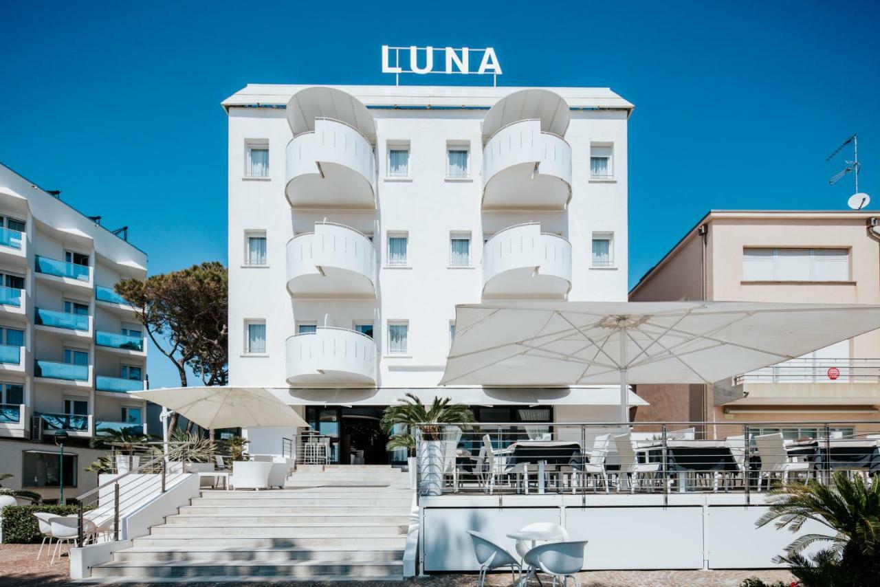 Hotel Luna Lignano Sabbiadoro Ngoại thất bức ảnh