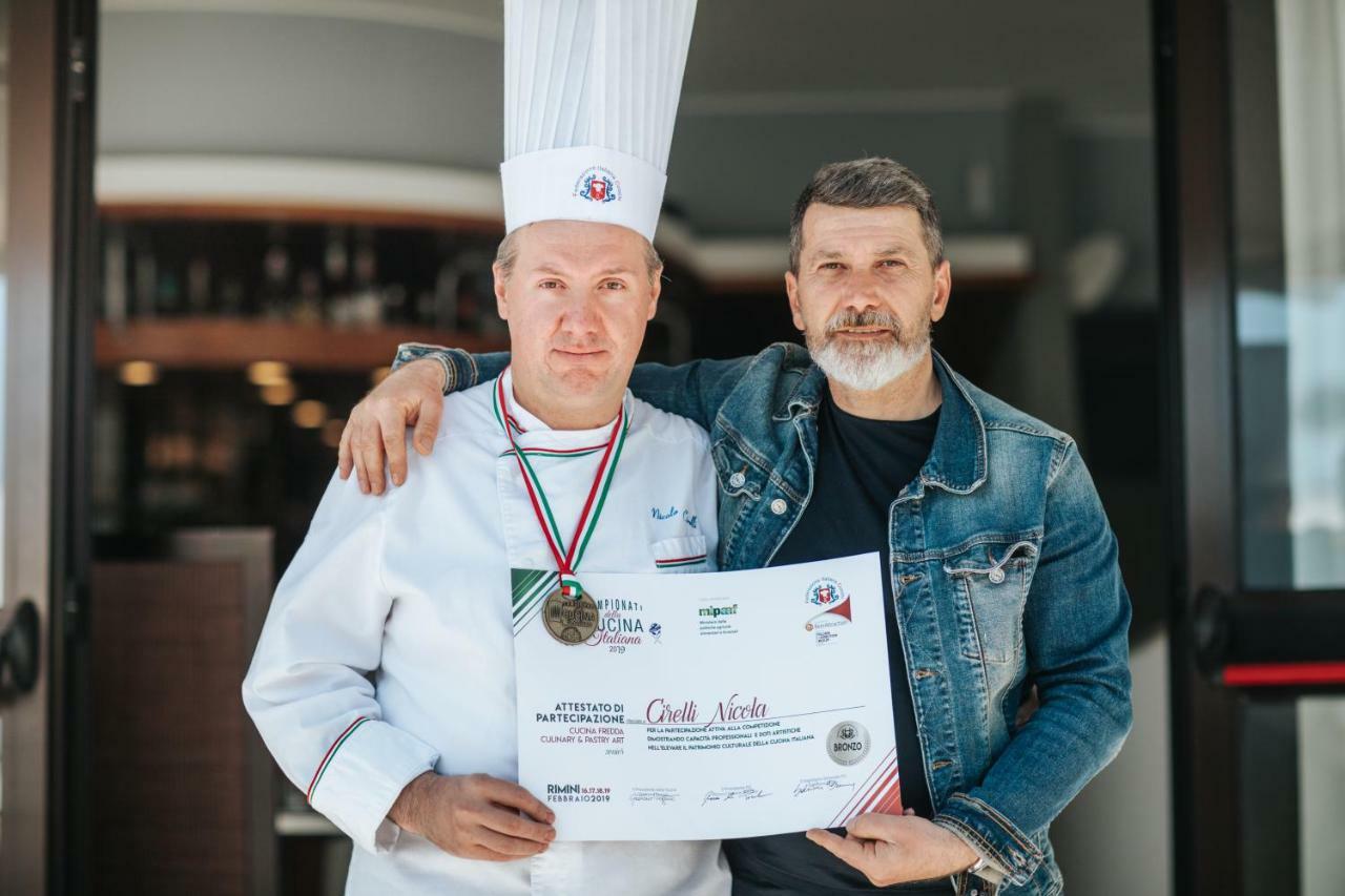 Hotel Luna Lignano Sabbiadoro Ngoại thất bức ảnh