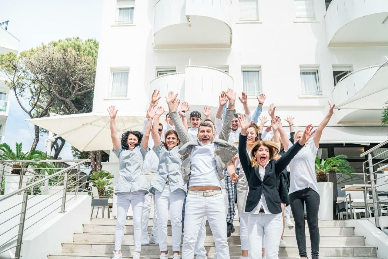 Hotel Luna Lignano Sabbiadoro Ngoại thất bức ảnh